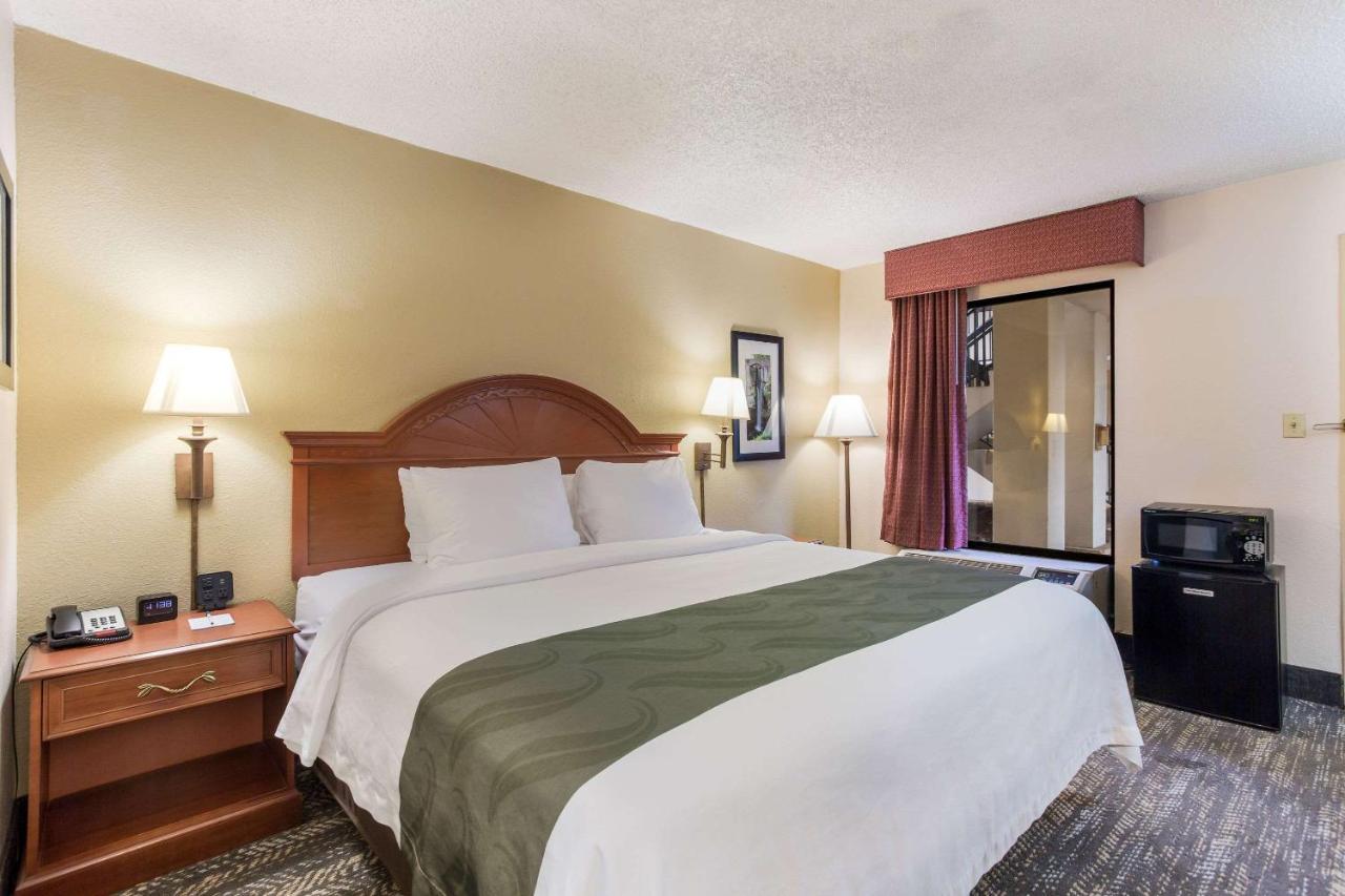 Quality Inn - Hamilton Place Chattanooga Buitenkant foto