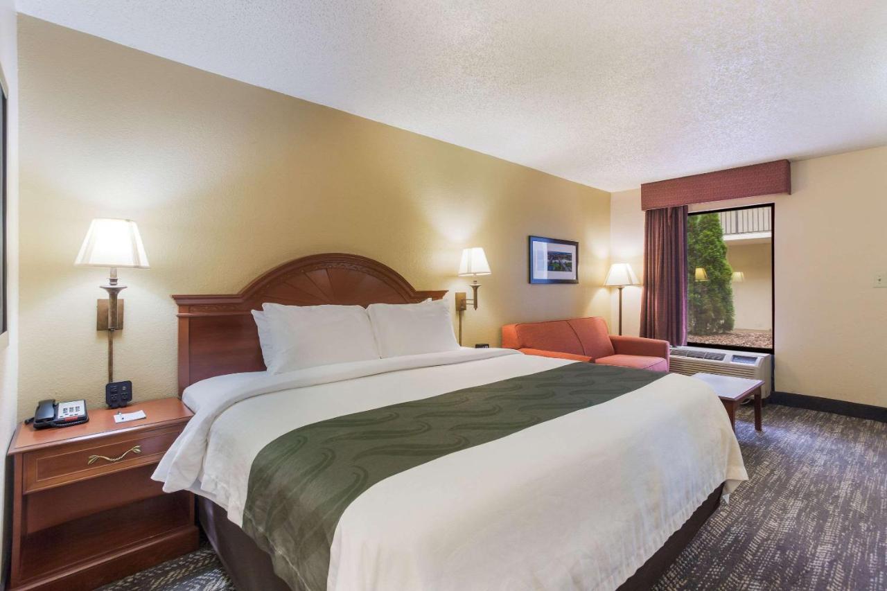 Quality Inn - Hamilton Place Chattanooga Buitenkant foto