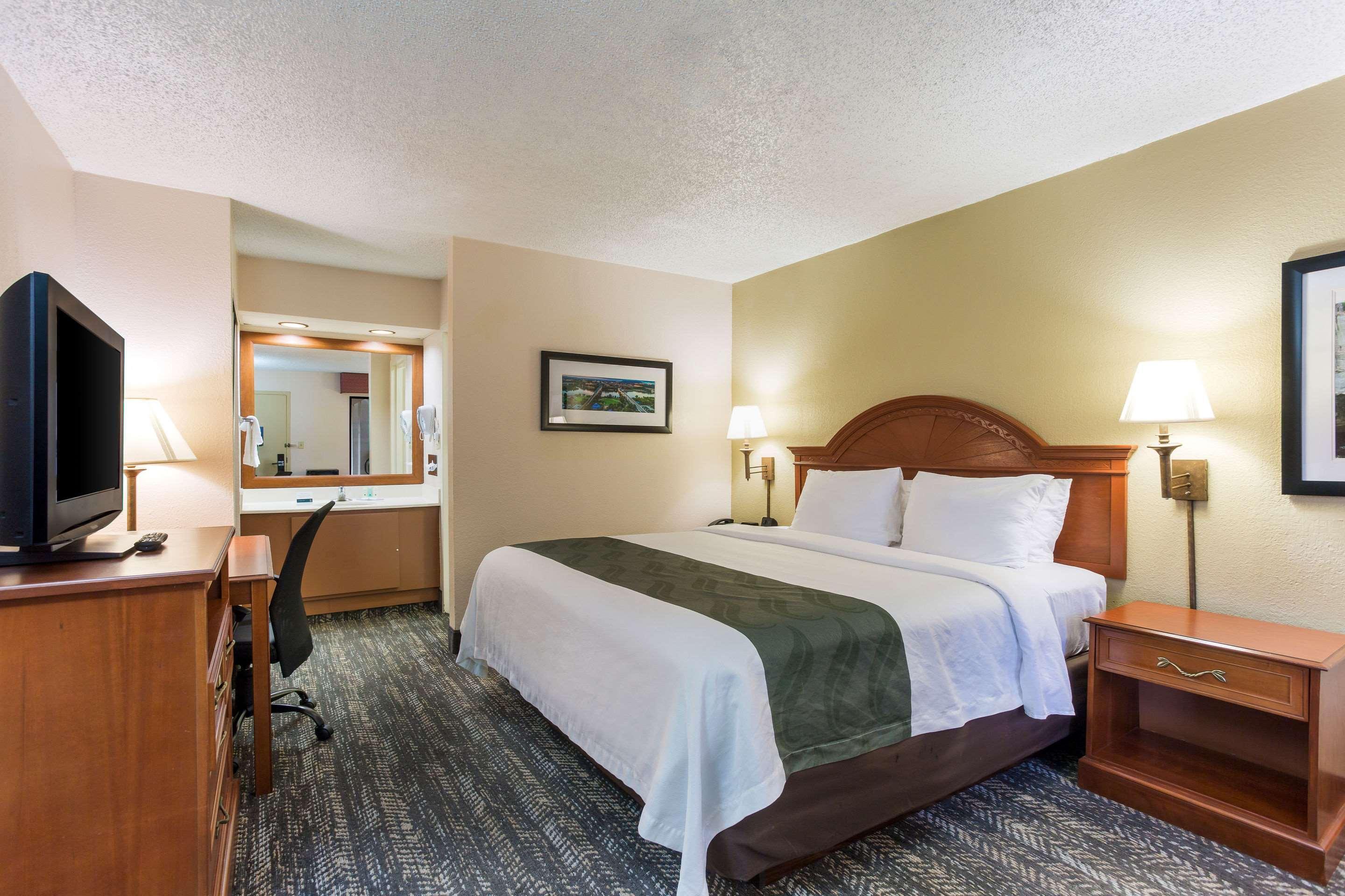 Quality Inn - Hamilton Place Chattanooga Buitenkant foto