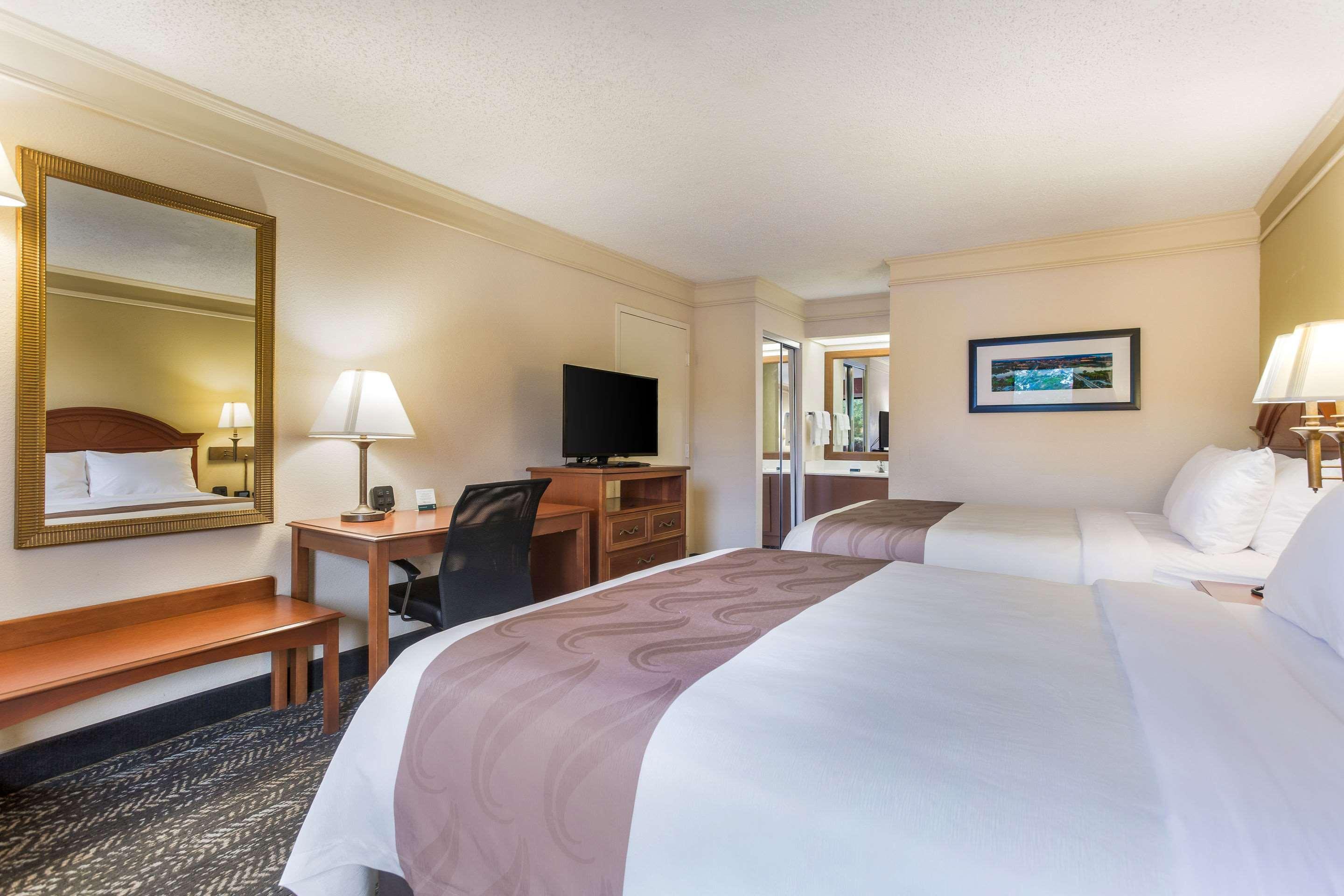 Quality Inn - Hamilton Place Chattanooga Buitenkant foto
